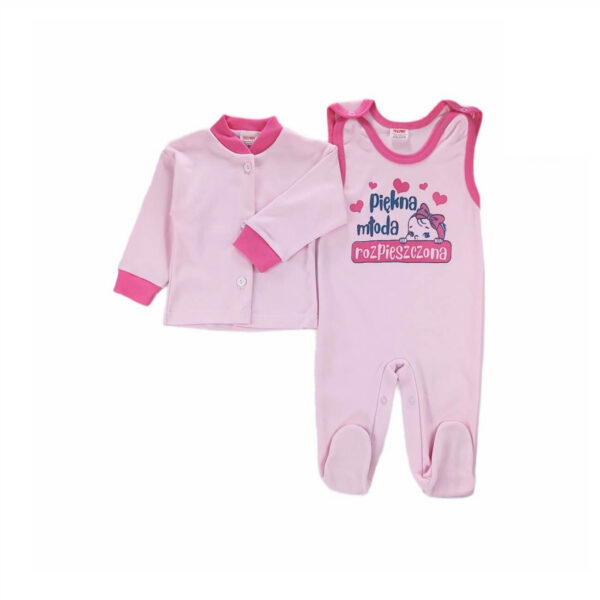 komplet niemowlecy koszulka jasno rozowa rozpinana z przodu i spioszki jasno rozowe z napisem piekna mloda rozpieszczona rozpinane na ramionach i dolem rozmiary 50 86 przod osobno
