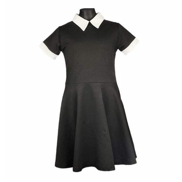 wednesday czarna sukienka dziewczeca z krotkim rekawem z bialym kolnierzykiem rozmiary 134 164 przod