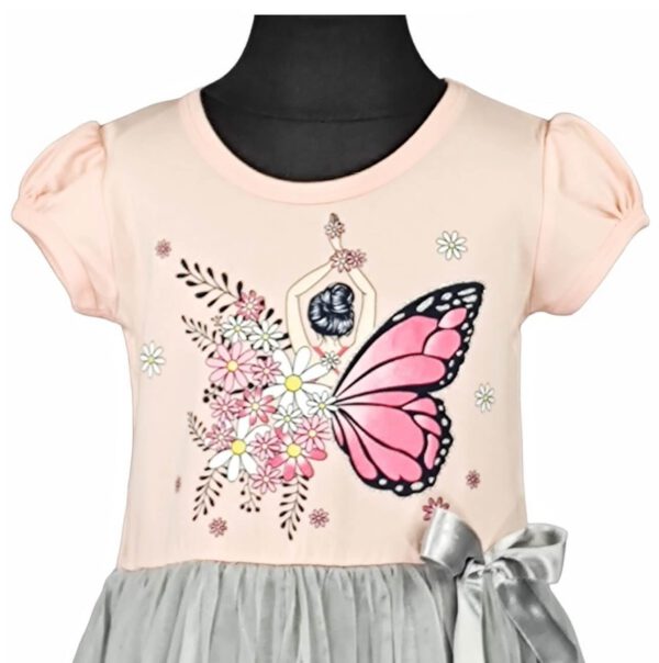 sukienka dziewczeca z krotkim rekawem brzoskwiniowa z popielatym tiulem z motylem i kokarda rozmiary 92 116 wzor